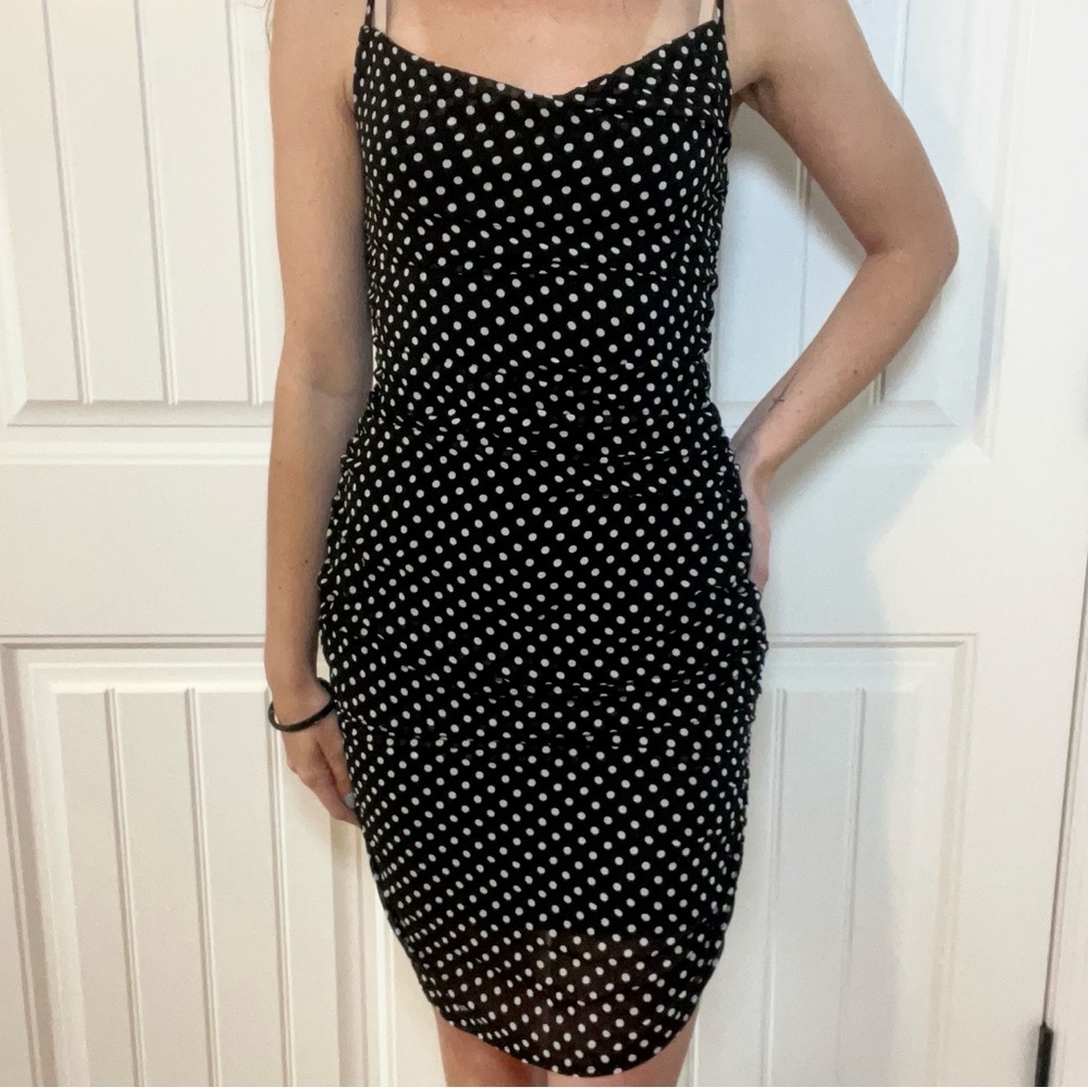 Polka Dot Ruched Dress Sleeveless Size 6 Cocktail Guest Event Casual Chic